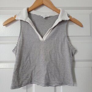 Kirious Everyday-Wear Crop Top // LIKE NEW // Selling: $10